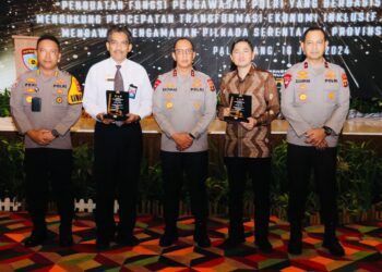 Inspektorat Pengawasan Daerah (Itwasda) Polda Sumsel menggelar rapat kerja pengawasan (rakerwas) dengan mengedepankan penguatan pada fungsi pengawasan Polri yang berbasis digital. Penguatan dimaksudkan dalam rangka mendukung percepatan transformasi ekonomi yang inklusif dan berkelanjutan serta mengawal pengawanan Pilkada serentak di Provinsi Sumsel Tahun 2024.