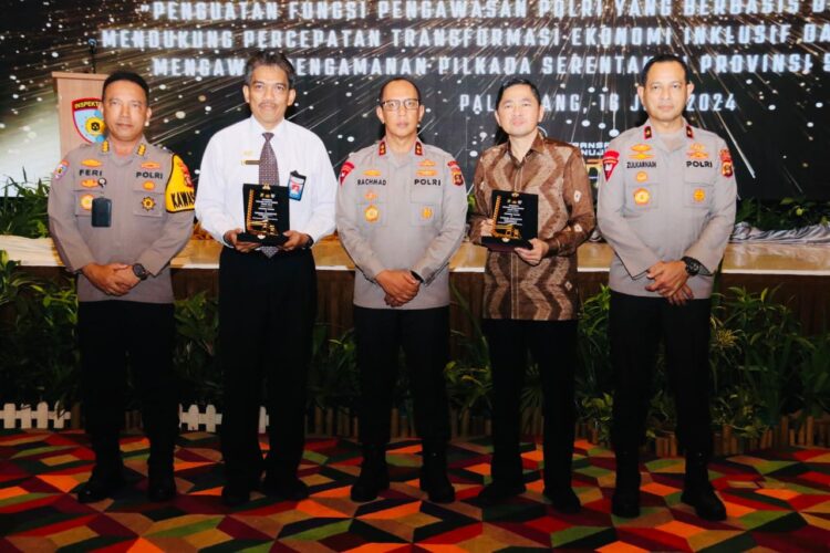 Inspektorat Pengawasan Daerah (Itwasda) Polda Sumsel menggelar rapat kerja pengawasan (rakerwas) dengan mengedepankan penguatan pada fungsi pengawasan Polri yang berbasis digital. Penguatan dimaksudkan dalam rangka mendukung percepatan transformasi ekonomi yang inklusif dan berkelanjutan serta mengawal pengawanan Pilkada serentak di Provinsi Sumsel Tahun 2024.
