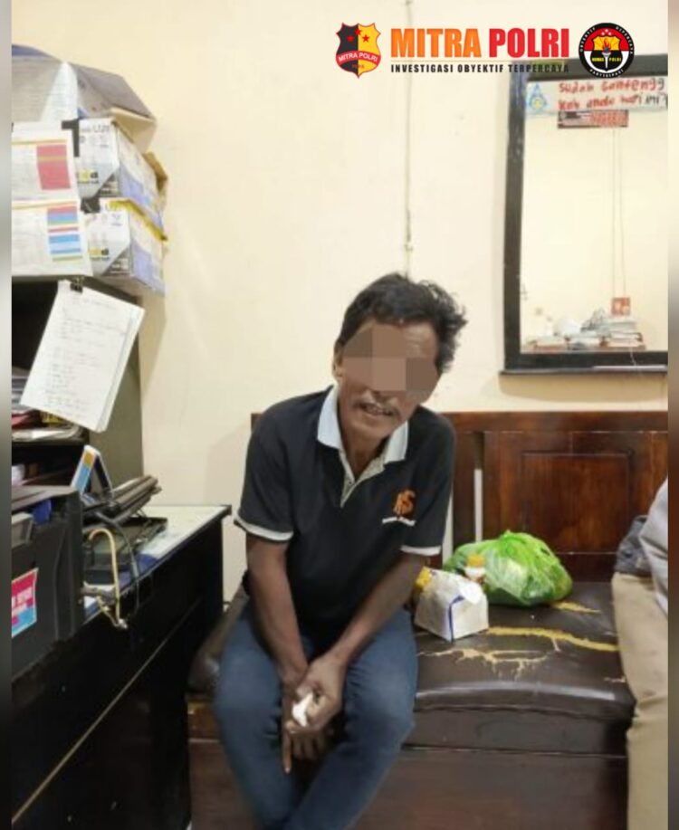 Personel Satuan Reserse Kriminal Polres Bone melakukan penangkapan terhadap Pelaku Penikaman seorang ibu rumah tangga bernama Sakina (30) di Linkungan Bene kel. Lonrae kec Tanete Riattang. Kab. Bone.