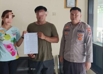 Polsek Malalayang kembali menunjukkan dedikasinya dalam menyelesaikan permasalahan masyarakat. Kali ini, personel Polsek Malalayang berhasil menyelesaikan kasus penganiayaan yang melibatkan dua warga setempat dengan menggunakan metode problem solving, Rabu (24/7/2024).