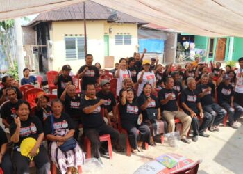 Team Bacalon Bistok Lumban Tobing hadiri kebaktian tabur benih padi di GG Tapian Nauli Siantar Marihat. Sebelum Acara dimulai di awali dengan doa yang dipimpin Pdt G. Napitupulu. Sabtu, (27/07/2024)