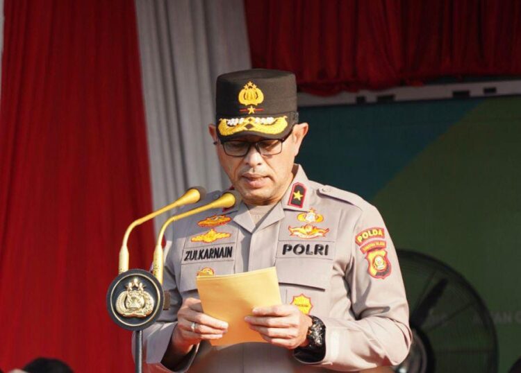 Wakapolda Sumsel Brigjen M Zulkarnaen menutup secara resmi dua pelatihan personel yakni pelatihan pengamanan pengawalan (Pamwal) VIP dan pelatihan penanganan kebakaran hutan, kebun dan lahan (karhutla), Sabtu (27/07/2024)