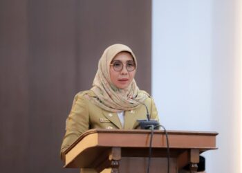 Pj Bupati Fitriany Kamis (01/08/24) disela-sela acara sosialisasi tahapan persiapan pencalonan dan penyusunan visi misi dan program bakal calon Bupati dan cawabup Nagan Raya.