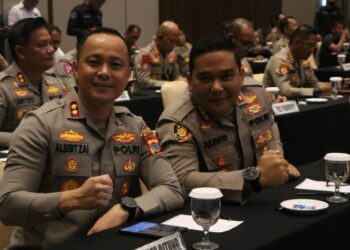 Kapolresta Manado Kombes Pol Julianto Sirait mengikuti Rapat Koordinasi Lintas Sektoral yang digelar dalam rangka persiapan dan pengamanan Pilkada Serentak 2024 di Provinsi Sulawesi Utara, Selasa (30/7/2024).