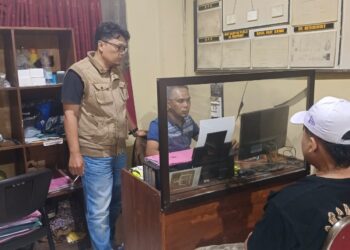 Sat Reskrim Polresta Banyumas Polda Jateng ungkap kasus dugaan tindak pidana penganiayaan dan berhasil mengamankan seorang laki laki warga Kecamatan Ajibarang berinisial OF (25). OF diamankan berdasarkan laporan polisi nomor LP/B/11/VII/2024/SPKT/POLSEK AJIBARANG/ POLRESTA BANYUMAS/POLDA JATENG, tanggal 28 Juli 2024.