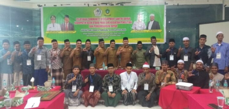 Pelatihan itu dibuka oleh Pj Bupati Aceh Utara diwakili oleh Plt Asisten I Dr Fauzan, MPA, berlangsung di aula Hotel Lido Graha Lhokseumawe, Senin, 5 Juli 2024. Turut hadir di antaranya Plt Kepala Dinas Pendidikan Dayah Kabupaten Aceh Utara Muhammad Yunus, SHI, para Kepala Bidang pada Dinas Pendidikan Dayah, Rais Am dan Pengurus Hathar Aceh Utara, serta sejumlah pejabat terkait lainnya.