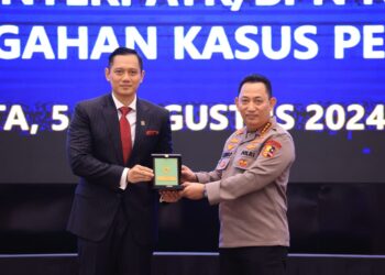 Kementerian Agraria dan Tata Ruang/Badan Pertanahan Nasional (ATR/BPN) bersama Polri memperkuat sinergitas dengan Perjanjian Kerja Sama (PKS) terkait tindak pencegahan kasus pertanahan. PKS ini sebagai salah satu upaya pemberantasan mafia tanah.