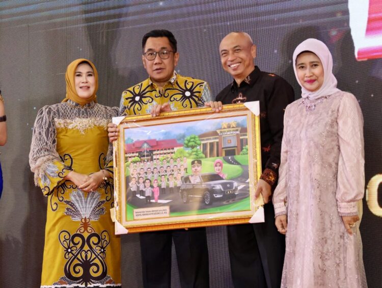 Kepolisian Daerah Kalimantan Tengah (Polda Kalteng) menggelar Acara kenal pamit Wakapolda Kalteng dan Karo SDM, bertempat di Hotel Swissbell, Jl. Tjilik Riwut Km. 5, Kota Palangka Raya, Rabu (7/8/2024) malam.
