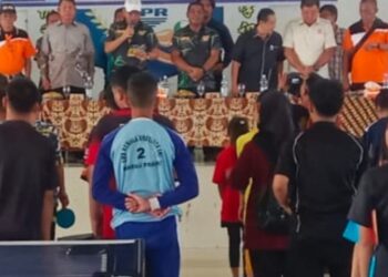 Kompol H Matondang SH MH, selaku Waka Polres Labuhanbatu, Sabtu (10/08/2024) pagi, Membuka turnamen tenis meja antar pelajar kelompok umur U-13, U-18, serta Ganda Umum, di Hall Aula Perguruan Panglima Polem (PPR) Rantauprapat, Kabupaten Labuhanbatu, Sumut.