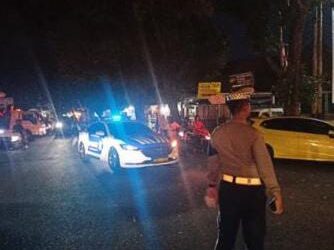 Satuan Lalu Lintas (Sat Lantas) Polresta Manado meluncurkan program inovatif yang diberi nama “Silau Mata” (Siaga Lampu Biru di Keramaian Kota). Program ini dirancang untuk memberikan rasa aman kepada masyarakat melalui kehadiran personel Sat Lantas yang siaga dengan lampu biru menyala di area-area ramai.