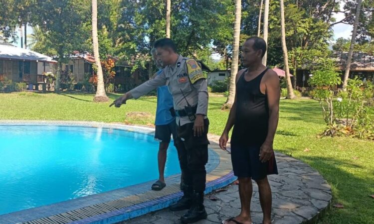 Terjadi insiden tenggelamnya seorang anak perempuan di Kolam Renang Mapia Resort yang terletak di Desa Kalasey Satu, Jaga II, Kecamatan Mandolang, Kabupaten Minahasa. Korban, CT, berusia 9 tahun, dilaporkan tenggelam saat sedang berenang bersama teman-temannya di kolam yang kedalamannya mencapai 2 meter, Kamis (15/8/2024).