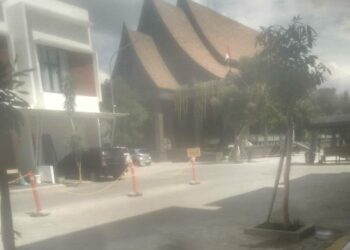 DIALIHFUNGSIKAN: Bangunan Yayasan Samudera Maha Dharani diduga dialihfungsikan menjadi tempat ibadah. (Foto Dok/T77)