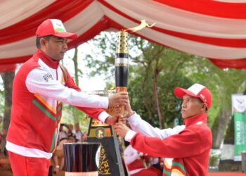 Jadwal kirab api PON XXI di kabupaten/kota se-Aceh ini, berlangsung mulai 27 Agustus hingga 6 September 2024, dengan start poin dari Kota Sabang, ujung barat Indonesia sebagai titik pengambilan dan pelepasan kirab api PON XXI.
