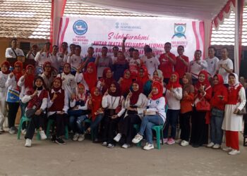 Ikatan Alumni SMA N1 Kayuagung Melaksanakan Silahturahmi Momen Hari Ulang Tahun RI ke - 79 Bertempat di halaman Sekolah SMA.N.1. Kayuagung, Kamis (29/08/24).