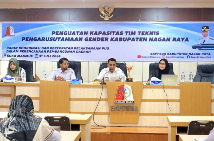 Pemerintah Kabupaten (Pemkab) Nagan Raya melalui Badan Perencanaan Pembangunan Daerah (Bappeda) menggelar Rapat Koordinasi (Rakor) dan Percepatan Pelaksanaan Pengarusutamaan Gender (PUG) dalam Perencanaan Pembangunan Daerah. Rakor yang mengusung agenda "Penguatan Kapasitas Tim Teknis Pengarusutamaan Gender Kabupaten Nagan Raya," itu berlangsung di Aula Bappeda Kompleks Perkantoran Suka Makmue, Rabu (31/7/2024).