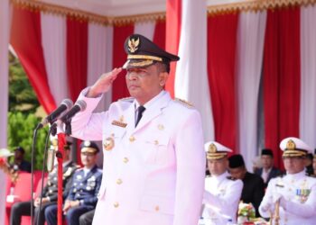 Pj Wali Kota Sabang Andri Nourman bertindak sebagai inspektur upacara, dengan Lettu Inf Deny Indra selaku Komandan Upacara yang merupakan Wadan Ramil 02 Sukakarya Sabang, dan Letda Inf Dikdik Setiawan yang merupakan Pasi Ops Dim 0112/Sabang.