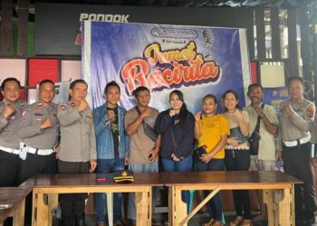 Polresta Manado kembali mengadakan kegiatan Jumat Bacirita pada hari Jumat, yang bertujuan untuk membahas isu-isu keamanan dan ketertiban masyarakat (Kamtibmas) di kota Manado, Jumat (30/8/2024).