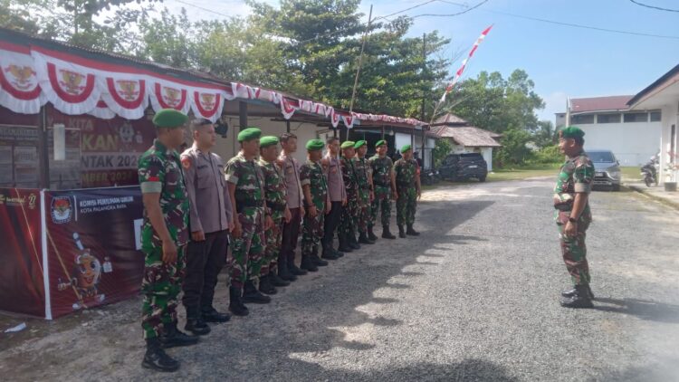 Salah satunya yakni pam yang dilakukan pada Kantor KPU Kota di kawasan Jalan Tangkasiang, Kota Palangka Raya, Kalimantan Tengah, yang dipimpin oleh Ipda Narmanto selaku Perwira Pengendali (Padal), Selasa (3/9/2024) mulai pukul 08.00 WIB.