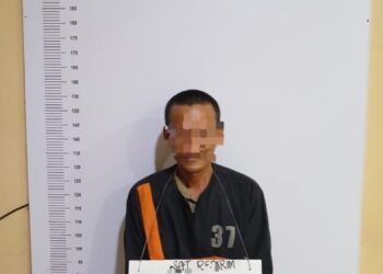 Sat Reskrim Polres Labuhanbatu berhasil mengamankan seorang pria berinisial TA alias Geleng (38), yang diduga terlibat dalam tindak pidana pencurian di sebuah toko ponsel di Jalan Urip Sumodiharjo, Kelurahan Cendana, Kecamatan Rantau Utara, Kabupaten Labuhanbatu, Sumut.