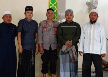 Personel Polsek Jajaran Polresta Manado meluncurkan program inovatif bernama Paja Somat. Program ini diharapkan dapat memberikan dukungan keamanan yang lebih baik di lingkungan tempat ibadah, serta mengedukasi masyarakat mengenai pentingnya sinergi antara kepolisian dan warga dalam menjaga ketertiban, Jumat (6/9/2024).