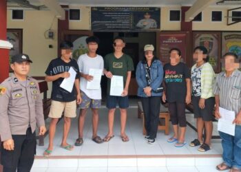 Polsek Bunaken menunjukkan pendekatan proaktif dalam menangani isu-isu keamanan di wilayahnya. Baru-baru ini, mereka berhasil menyelesaikan kasus pencurian dan pengrusakan melalui metode problem solving yang efektif, Jumat (13/9/2024)