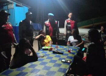Polsek jajaran Polresta Manado melaksanakan kegiatan sambang warga, Sabtu (14/9/2024) malam.