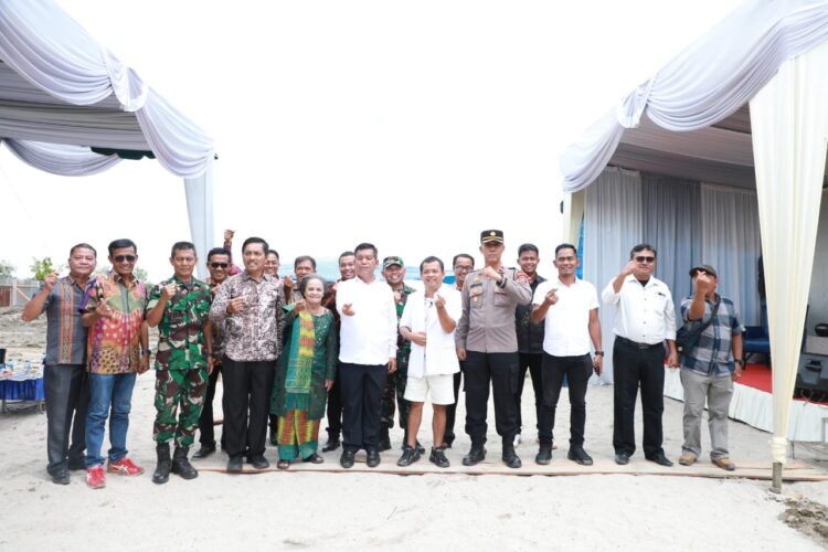 Peletakan Batu Pertama di laksanakan di Nagori Muara Mulia Kecamatan Tanah Jawa Kabupaten Simalungun Senin 16 September 2024.