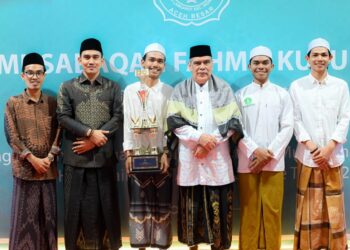 Perwakilan Ponpes Darul Munawwarah Kuta Krueng Pidie Jaya Tampil Sebagai Juaara I pada ajang Musabaqah Fahmil Kutub (MFK) ke II se-Aceh. yang di selenggarakan di Ulee Titi Aceh Besar. (17/09/2024).