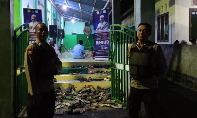 Polsek Wori, di bawah naungan Polresta Manado, berhasil mengamankan pelaksanaan peringatan Maulid Nabi Muhammad SAW yang berlangsung meriah di Masjid Al-Hikmah Akbar, Desa Minaesa, Kecamatan Wori, Kabupaten Minahasa Utara.