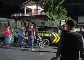 Polsek Mapanget Polresta Manado telah meningkatkan kegiatan patroli rutin yang dikenal dengan istilah KRYD (Kegiatan Rutin yang Ditingkatkan). Patroli ini dilaksanakan secara intensif untuk mencegah potensi gangguan keamanan, terutama pada malam hari ketika aktivitas masyarakat meningkat, Minggu (22/9/2024).
