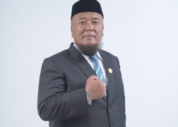 H. Hamdan SH resmi ditetapkan sebagai pimpinan DPRK Aceh Tengah dengan Surat Keputusan (SK), nomor 1.2-SK/AKD/DPP-NasDem/VIII/2024