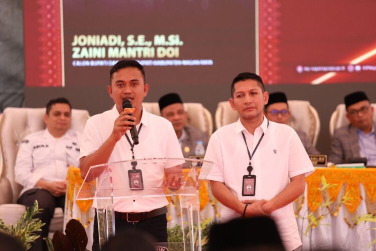 Pasangan Jonniadi dan Zaini Mantri Doi (JOZ)