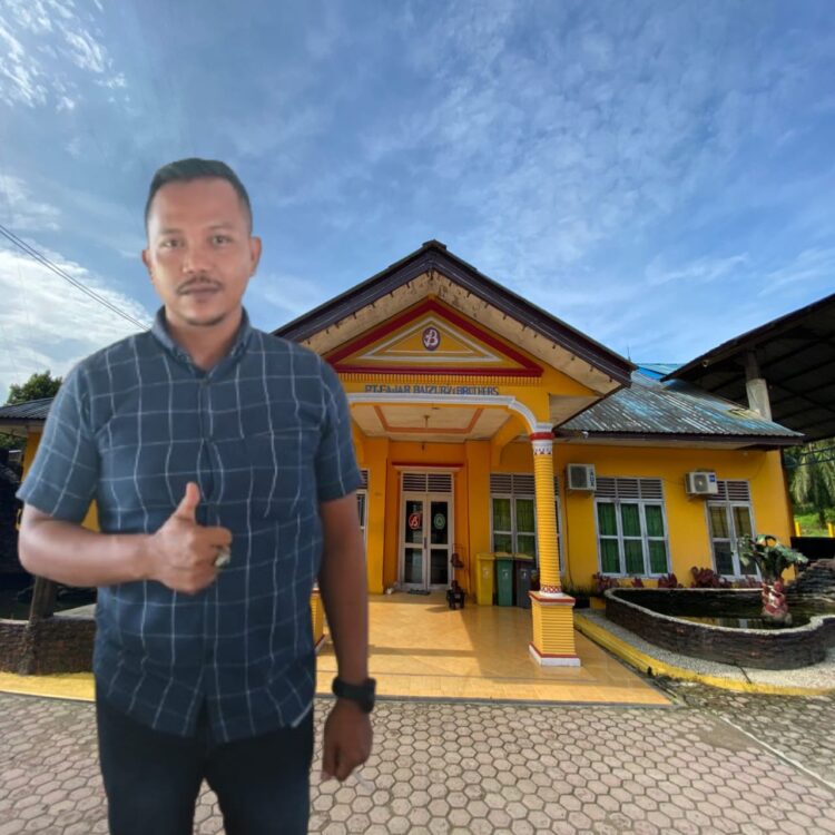 Humas PT. Fajar Baizuri & Brother, Ahmad Ema Farma
