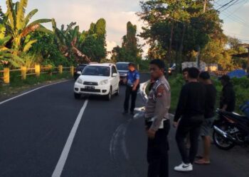 Sat Lantas Polresta Manado resmi meluncurkan Pos Cakalang, yang berlokasi strategis di jalur utama. Pos ini bukan hanya berfungsi sebagai titik pengawasan, tetapi juga sebagai pusat layanan bagi masyarakat untuk mendapatkan informasi dan bantuan terkait keamanan berkendara, Selasa (1/10/2024).