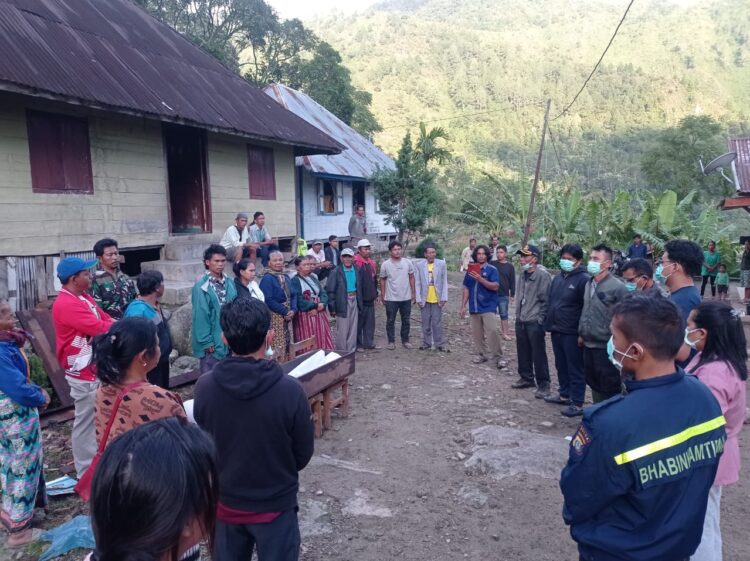 Satu unit rumah warga di Silusung Dusun I, Desa Sabulan, Kecamatan Sitio-tio, Kabupaten Samosir, terbakar pada Rabu dini hari (02/10/2024). Kebakaran ini menelan satu korban jiwa, DS, seorang remaja penyandang disabilitas berusia 16 tahun.