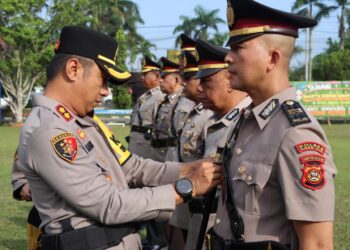 Polres Ogan Ilir Polda Sumsel melaksanakan upacara serah terima jabatan (sertijab) sejumlah Pejabat Utama pada Kamis, 3 Oktober 2024. Kegiatan tersebut berlangsung di Lapangan Mapolres Ogan Ilir dengan dipimpin langsung oleh Kapolres Ogan Ilir, AKBP Bagus Suryo Wibowo, SIK, sebagai Inspektur Upacara (Irup).