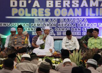 Polres Ogan Ilir mengadakan kegiatan istighosah dan doa bersama pada Kamis, 10 Oktober 2024. Acara yang dimulai pukul 09.00 WIB tersebut berlangsung di Masjid An nur pemda ogan ilir tanjung senai Ogan Ilir, dipimpin langsung oleh Kapolres Ogan Ilir AKBP Bagus Suryo Wibowo, S.I.K., dan dihadiri oleh jajaran pimpinan Organisasi Perangkat Daerah (OPD) Pemkab Ogan Ilir, tokoh agama, serta perwakilan dari sejumlah pondok pesantren dan organisasi masyarakat.