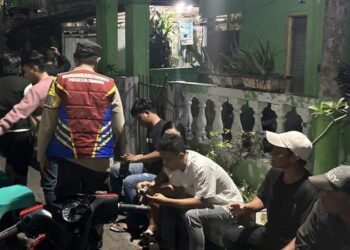 Polsek Sario meluncurkan program inovasi terbaru bernama ‘Sibulan’ (Sikat Pemabuk Jalanan) pada Minggu, 13 Oktober 2024. Program ini bertujuan untuk menanggulangi permasalahan pemabukan di jalanan yang kerap menimbulkan gangguan bagi pengguna jalan lainnya.