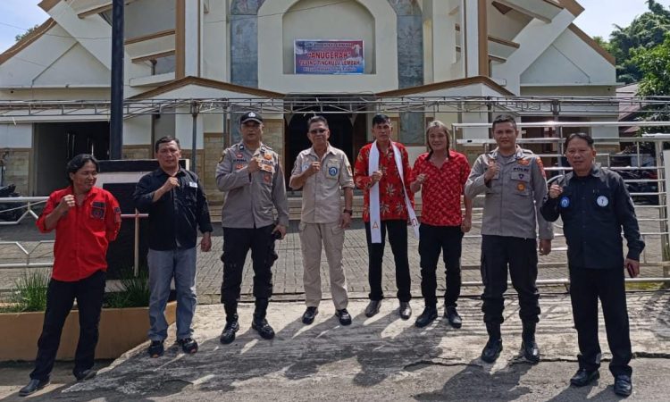 Polsek Jajaran Polresta Manado melaksanakan kegiatan Paja Somat di berbagai gereja di wilayahnya. Kegiatan ini bertujuan untuk meningkatkan pengawasan dan pengamanan saat ibadah, serta menciptakan suasana yang aman bagi masyarakat yang ingin beribadah.