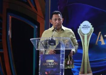 Kapolri Jenderal Listyo Sigit Prabowo menjadi Tokoh Inklusif dan Peduli Kelompok Rentan detikcom Awards 2024