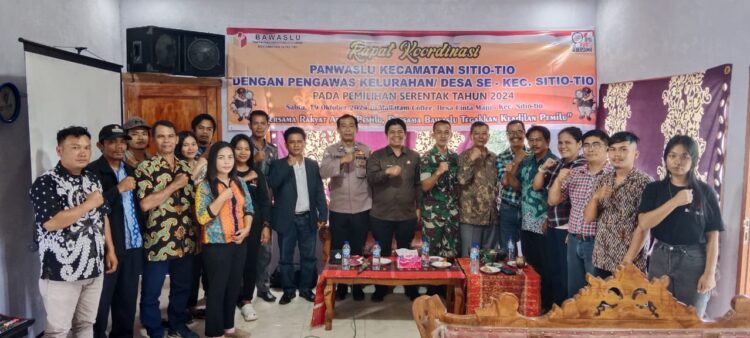 Polres Samosir berperan aktif dalam memastikan kelancaran dan keamanan penyelenggaraan pilkada. Bersama Panitia Pengawas Tingkat Kecamatan (Panwascam) Kabupaten Samosir, Polres Samosir terlibat dalam serangkaian kegiatan pengawasan dan pengendalian. Kegiatan ini menjadi bagian dari strategi pengawasan partisipatif, yang diharapkan dapat menjaga demokrasi tetap berjalan dengan jujur, adil, dan damai.