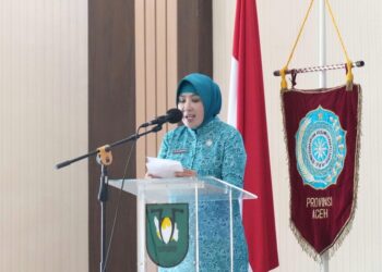 Ketua Umum TP-PKK Pusat sekaligus Ketua Umum Pembina Posyandu Tri Suswati Tito Karnavian