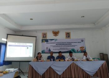 Musyawarah Perencanaan Pembangunan Desa (Musrenbangdes) Penyusunan  Rencana Kerja Pemerintah Desa Banjarjati Tahun Anggaran 2025 Dan DU-RKPDES Tahun 2026 Desa Banjarjati Kec. Klapanunggang Kab. Bogor.RH/Mitrapolri.28/10/2024