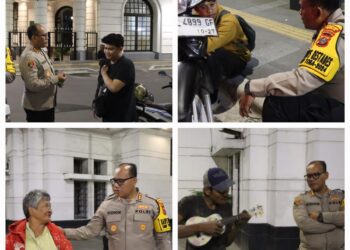 PATROLI DIALOGIS: Kapolrestabes Medan Kombes Pol Gidion Arif Setyawan SIK SH MHum melakukan partroli dialogis dengan warga di Jalan Ahmad Yani/Simpang Kesawan, Kecamatan Medan Barat, Sabtu (2/11/2024).(Foto Dok/Polrestabes)