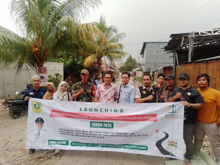 Launching Program Bantuan Keuangan Infrastruktur Desa Tahun 2024,Peningkatan Jalan Desa ( Betonisasi Jalan ) Kp.Poncol Rw 002. Peningkatan Jalan Desa ( Betonisasi Jalan ) Kp.Kedep Rw 017 & Rw 018.Drainase Kp.Momonot Rw.011 & 010 Desa Tlajung Udik Kecamatan Gunung Putri Kabupaten Bogor. (Foto. Dok/RH/Mitrapolri.07/11/2024)