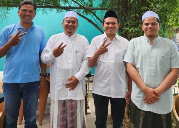 Tokoh terkemuka dalam pendidikan dayah Aceh, Mudir Ma’had Aly MUDI, Dr. Tgk. H. Abi Zahrul Mubarrak HB, M.Pd., atau akrab disapa Abi Mudi, putra dari Abu Mudi resmi mendeklarasikan dukungannya untuk pasangan ini dalam Pilkada Aceh yang akan digelar 27 November 2024 mendatang. Jum'at 8 November 2024.