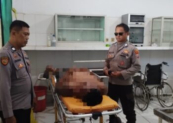 Warga sekitar Pantai Karangria, Kelurahan Bitung Karangria, Kecamatan Tuminting, dikejutkan dengan penemuan mayat seorang pria dewasa yang terapung di perairan dekat tambatan perahu. Korban diketahui bernama Feri Takarangkiang (45), seorang satpam di Kampus Delasale, yang berasal dari Kelurahan Kombos Timur, Kecamatan Singkil, Pada Sabtu, 9 November 2024, sekitar pukul 10.00 WITA.