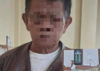 Tim Resmob BRAVO berhasil mengamankan seorang pria berinisial S (65 tahun) di Desa Koka JG V, Kecamatan Tombulu, atas dugaan keterlibatan dalam praktik judi togel online. Penangkapan ini dilakukan berdasarkan laporan dari masyarakat setempat yang menginformasikan adanya aktivitas perjudian di wilayah tersebut, Pada Jumat, 8 Oktober 2024, sekitar pukul 21.30 WITA.