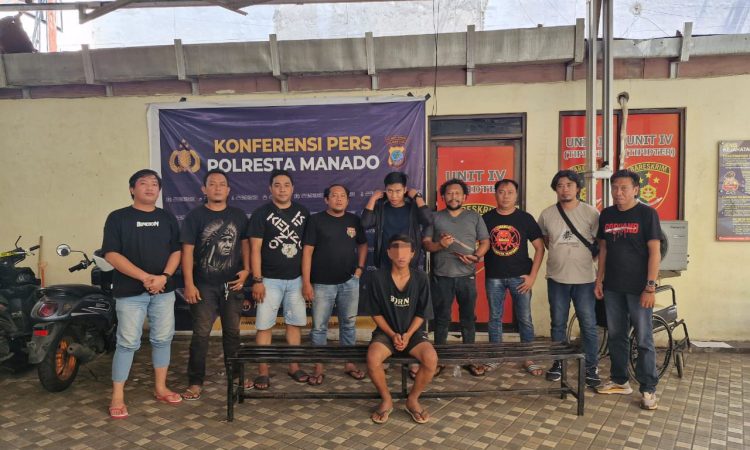 Unit Reskrim Polsek Mapanget bersama Resmob Polresta Manado berhasil mengamankan seorang tersangka dalam kasus pembunuhan yang terjadi di Perumahan Puri Permai, Kelurahan Bengkol, Kecamatan Mapanget, Kota Manado. Peristiwa tragis tersebut terjadi pada Minggu dini hari, 10 November 2024, sekitar pukul 04.00 WITA.