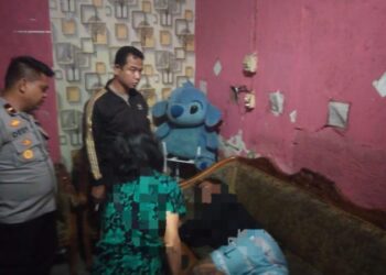 Polsek Singkil berhasil mengamankan pelaku penganiayaan menggunakan senjata tajam yang terjadi pada Kamis dini hari, 14 November 2024, sekitar pukul 00.30 Wita di Kelurahan Wawonasa Lingkungan V, Kecamatan Singkil, Kota Manado.